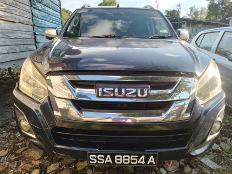 ISUZU DMAX 3.0 AT 4X4