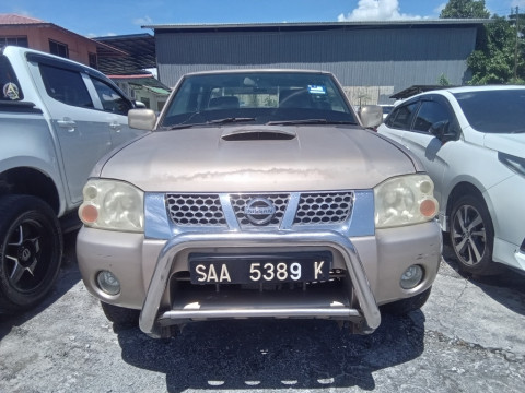 NISSAN FRONTIER D/CAB