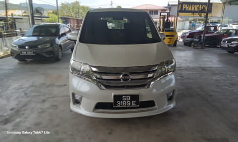 NISSAN SERENA 2.0