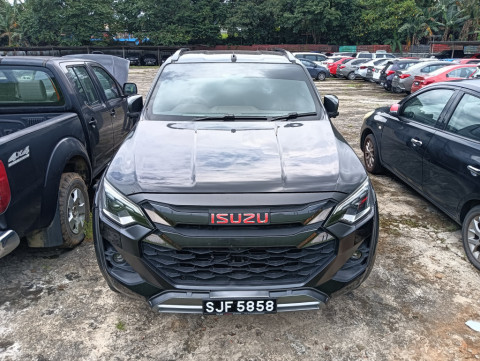 ISUZU D+AC0-MAX 3.0
