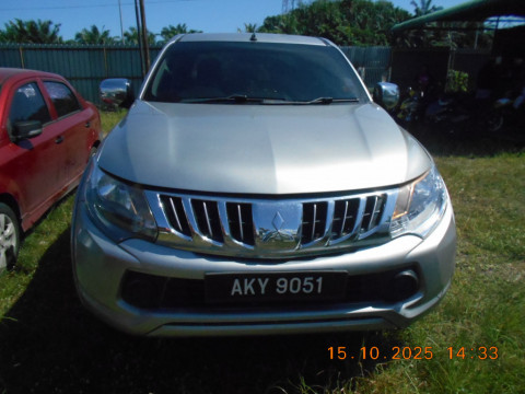 MITSUBISHI TRITON 2.5