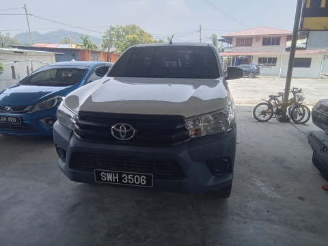 TOYOTA HILUX S/C 2.4 MT