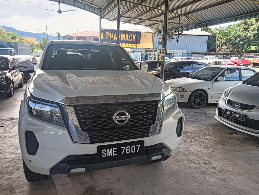 NISSAN NAVARA 2.5 (A)