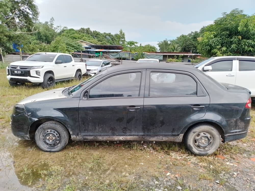 PROTON SAGA FLX 1.3L CVT