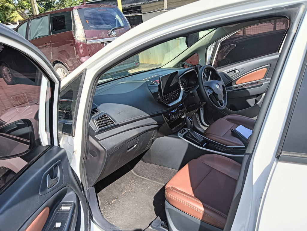 PROTON PERSONA 1.6 CVT PREMIUM