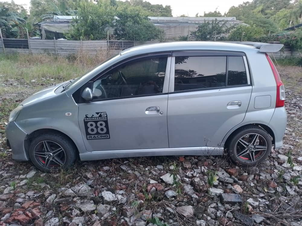 PERODUA VIVA -1000 SX (MANUAL)