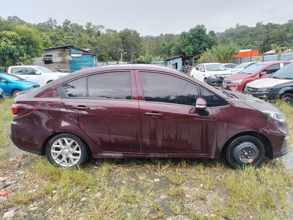 PROTON PERSONA 1.6 CVT EXECUTIVE