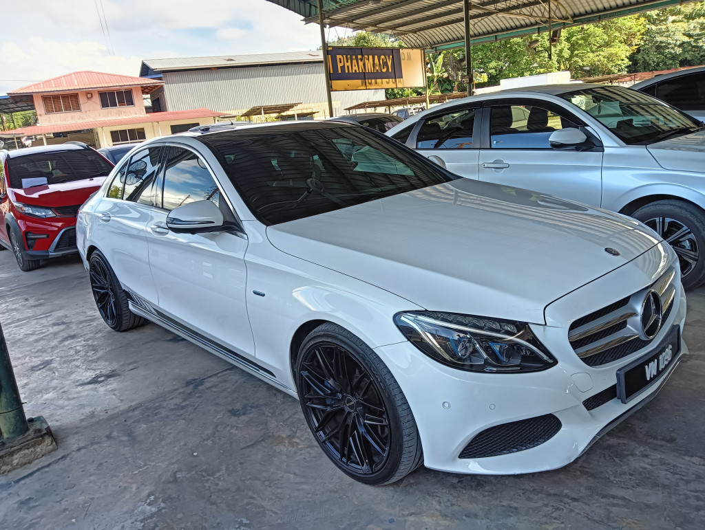 MERCEDES BENZ C350 E 2.0