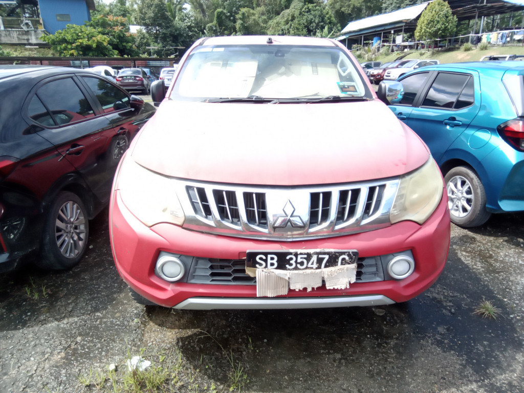 MITSUBISHI TRITON VGT 2.5