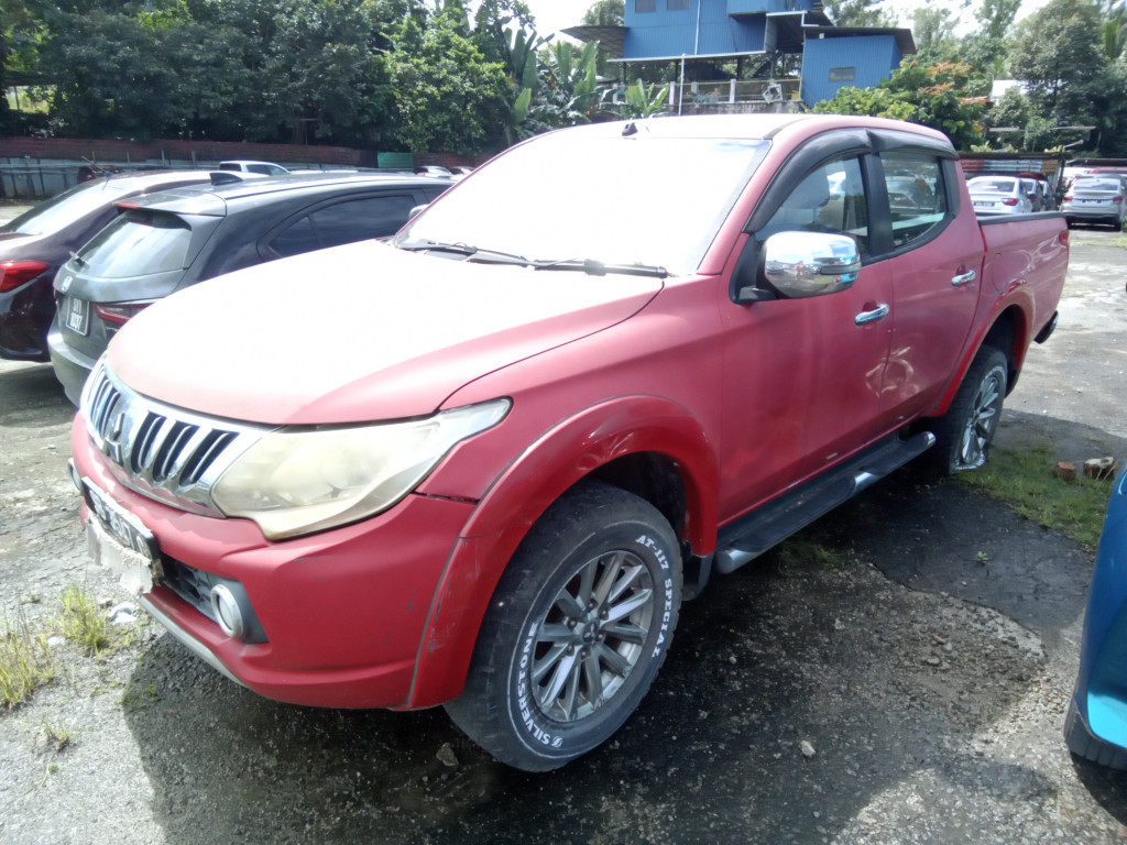 MITSUBISHI TRITON VGT 2.5
