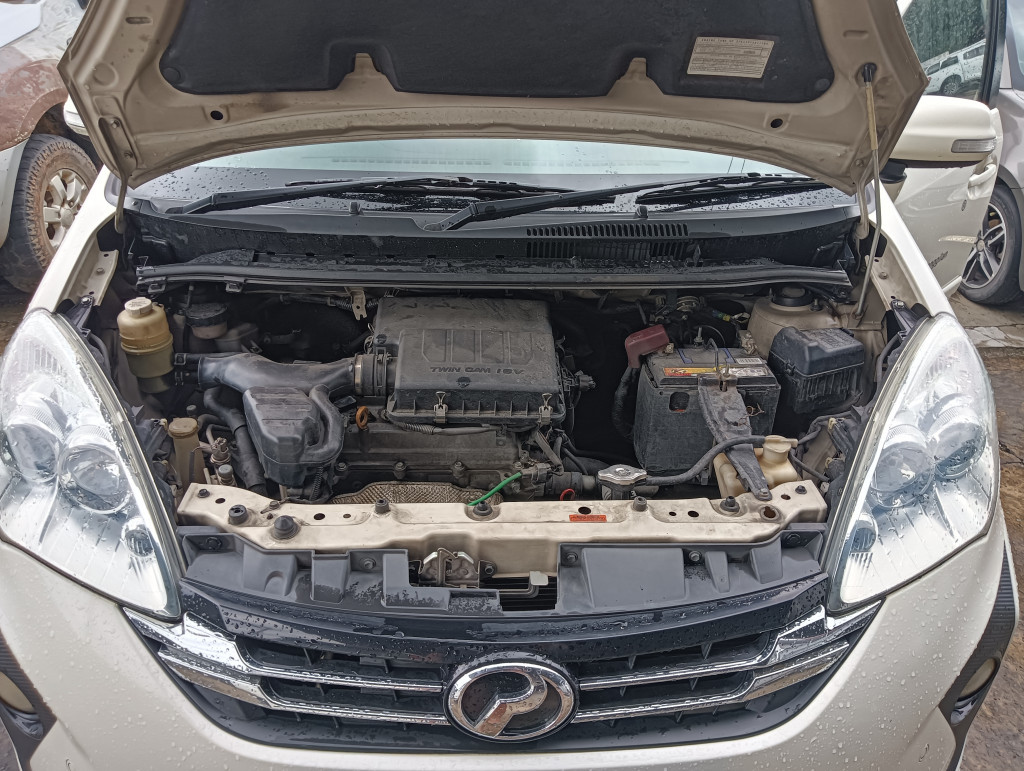 PERODUA ALZA 1.5