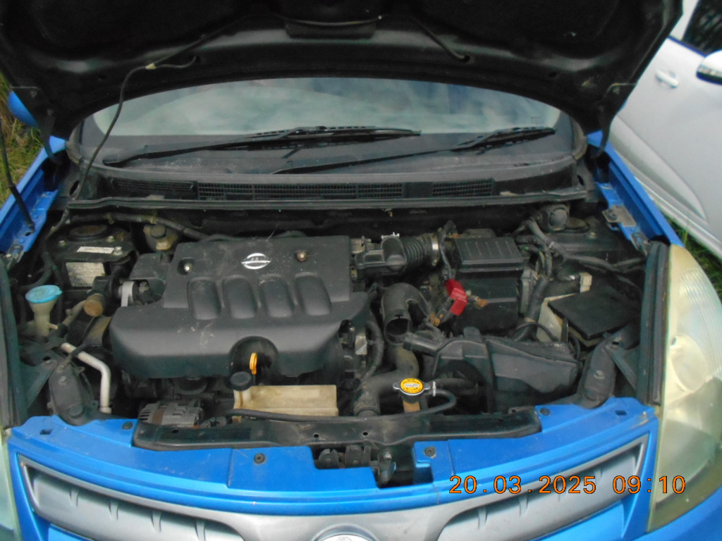 NISSAN GRAND LIVINA AUTO