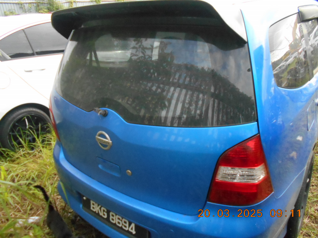 NISSAN GRAND LIVINA AUTO