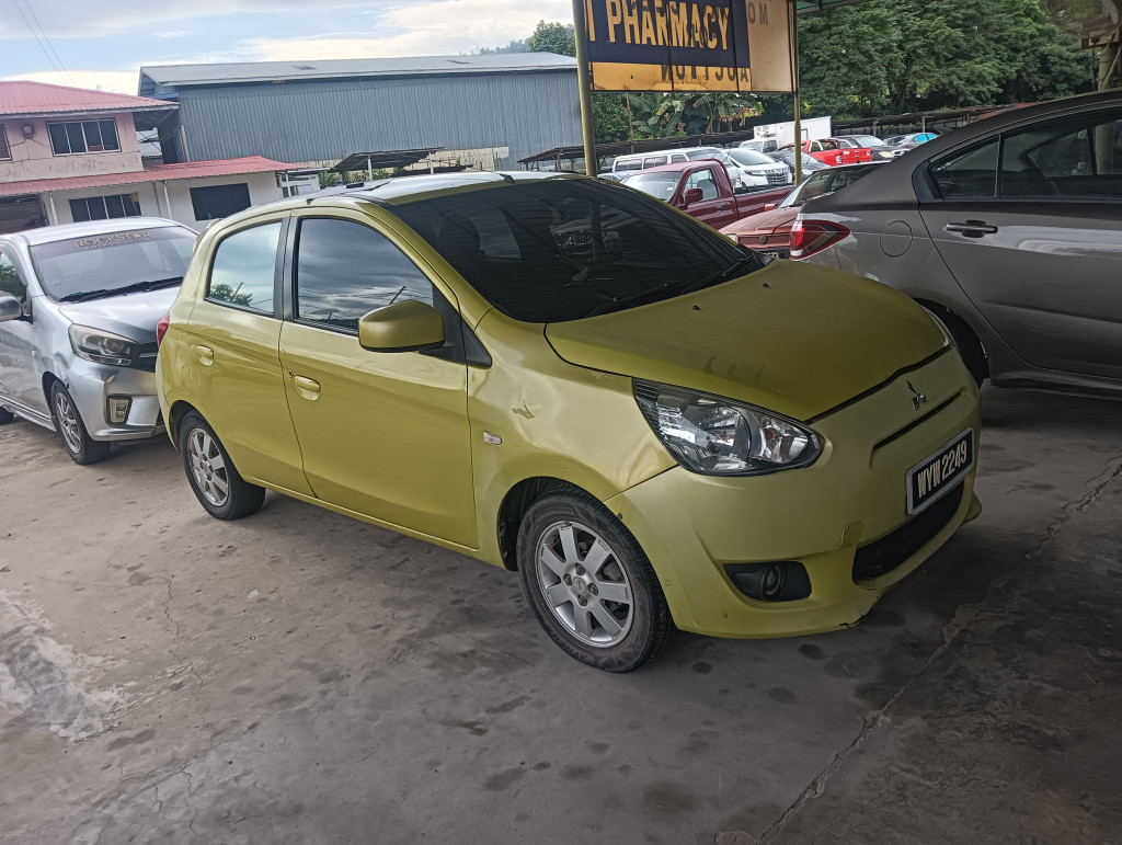 MITSUBISHI MIRAGE AUTO