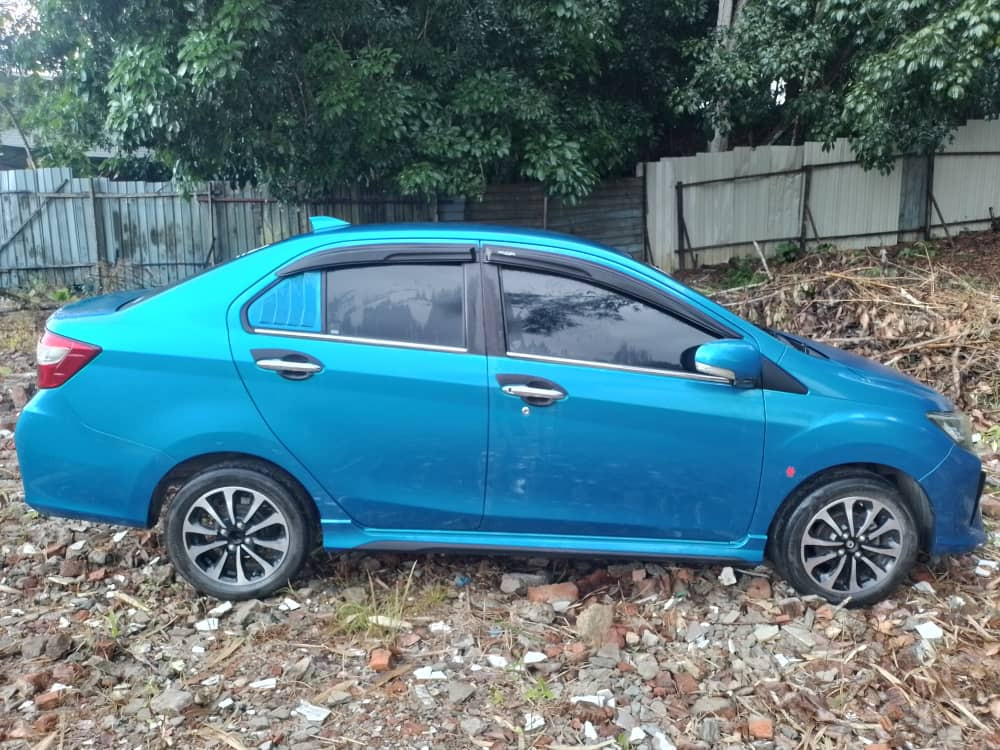 PERODUA BEZZA - 1300 X (AUTO)