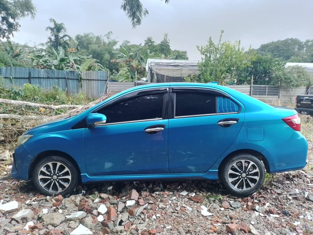 PERODUA BEZZA - 1300 X (AUTO)