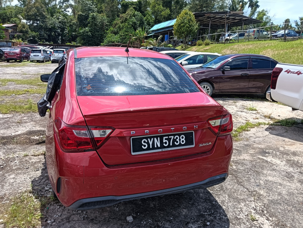 PROTON SAGA 1.3 MANUAL STANDARD