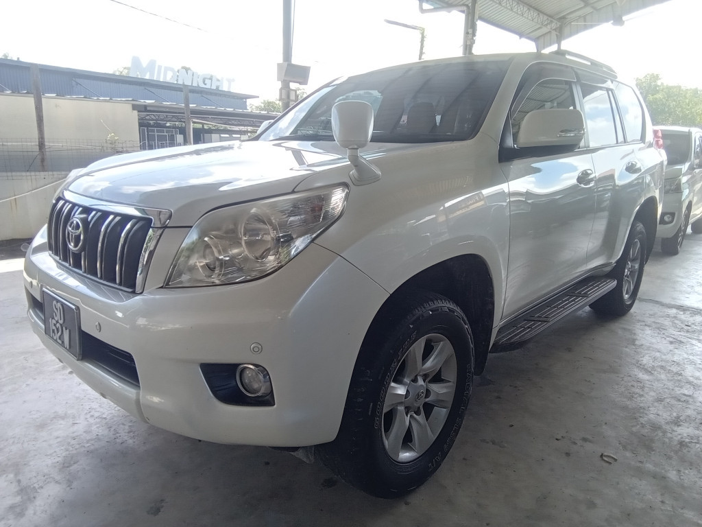 TOYOTA LAND CRUISER PRADO 2.7