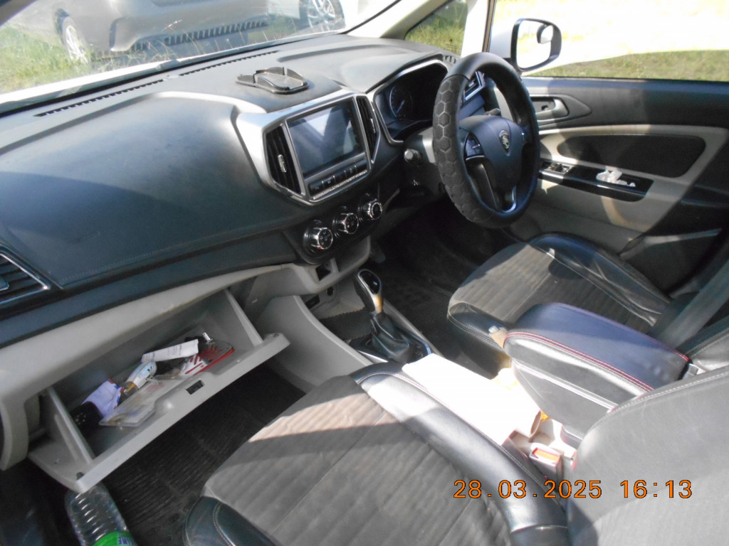 PROTON PERSONA 1.6 CVT PREMIUM