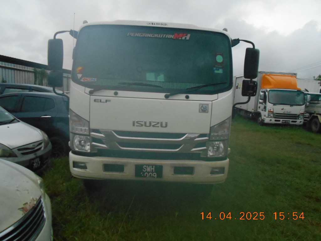 ISUZU NPS81UHH STANDARD MILE STEEL TIPPER TRUCK 4778 C.C
