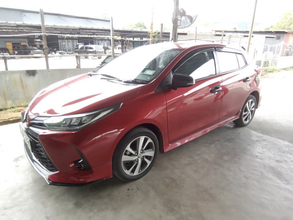 TOYOTA YARIS 1.5E (AT)