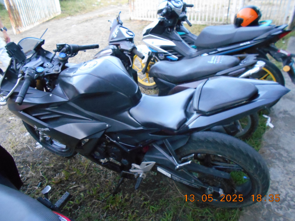 HONDA CBR150R CBR150RA / CBR150RA9 ABS