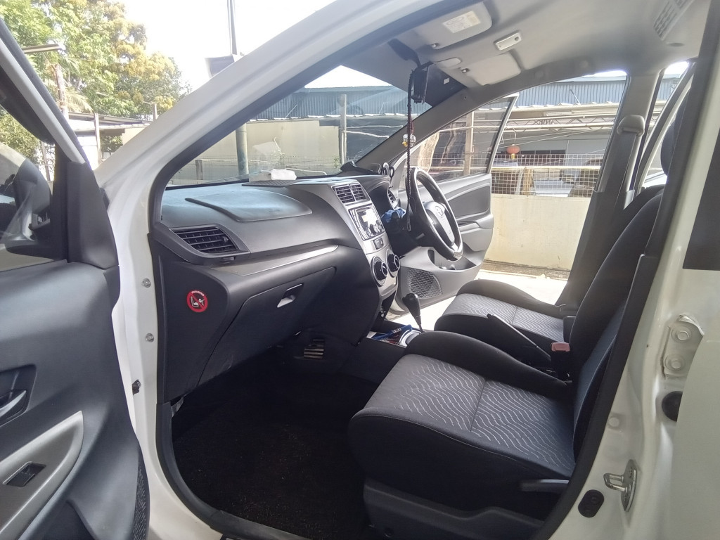 TOYOTA AVANZA 1.5