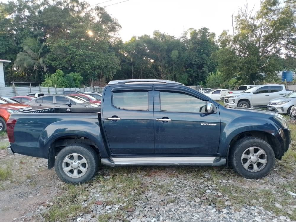 ISUZU DMAX 3.0 AT 4X4