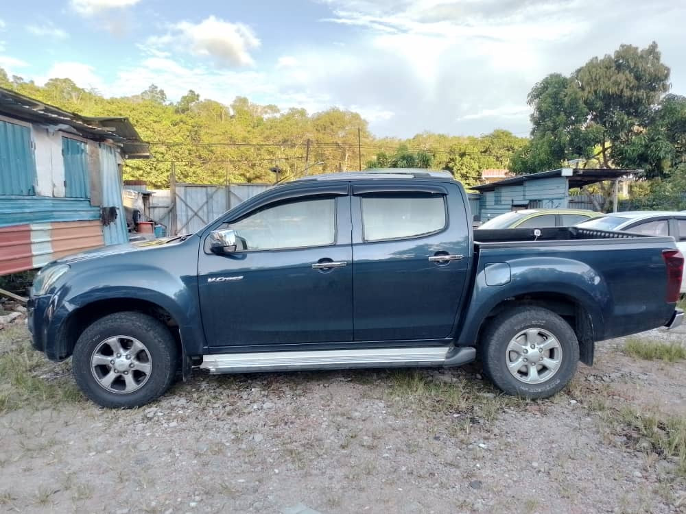 ISUZU DMAX 3.0 AT 4X4