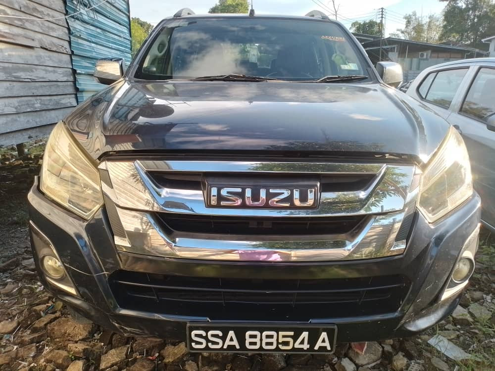 ISUZU DMAX 3.0 AT 4X4