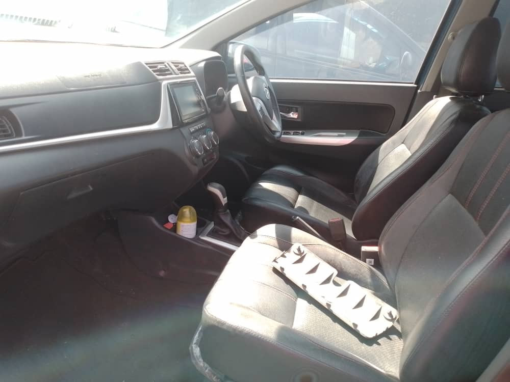 PERODUA BEZZA - 1300 AV (AUTO)