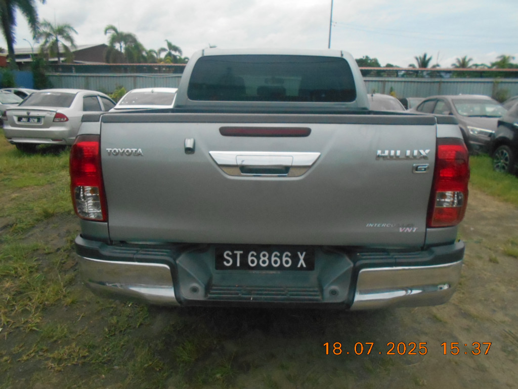 TOYOTA HILUX D/C 2.8G AT