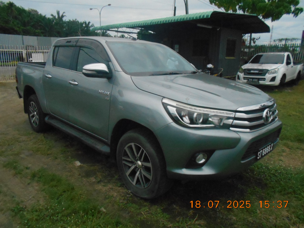 TOYOTA HILUX D/C 2.8G AT