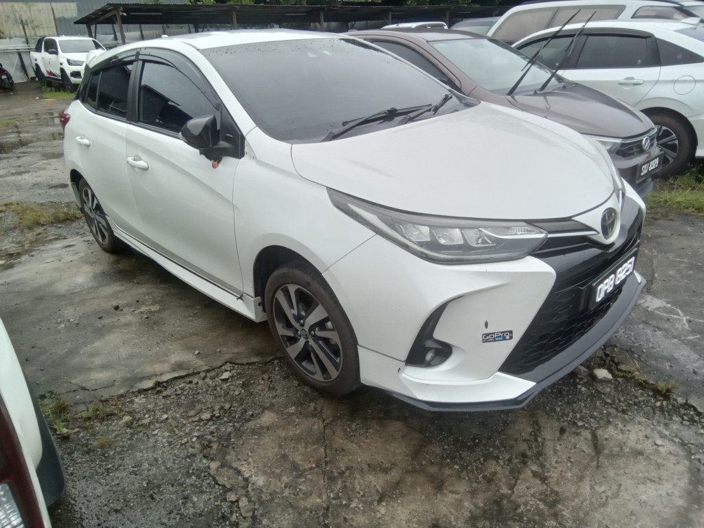 TOYOTA YARIS 1.5