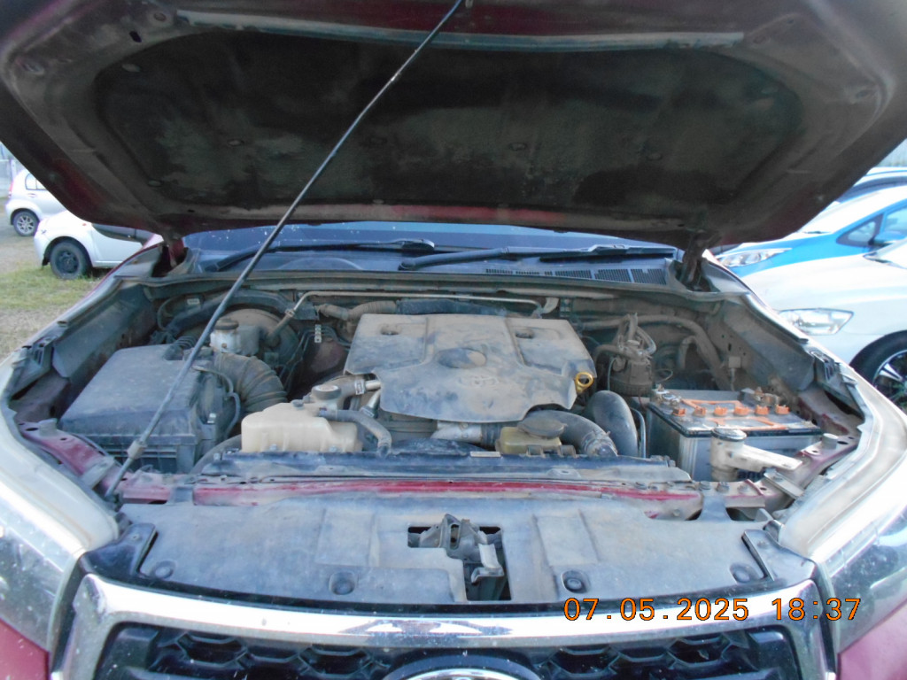 TOYOTA HILUX D/CAB 2.8 L-EDITION AT 4X4