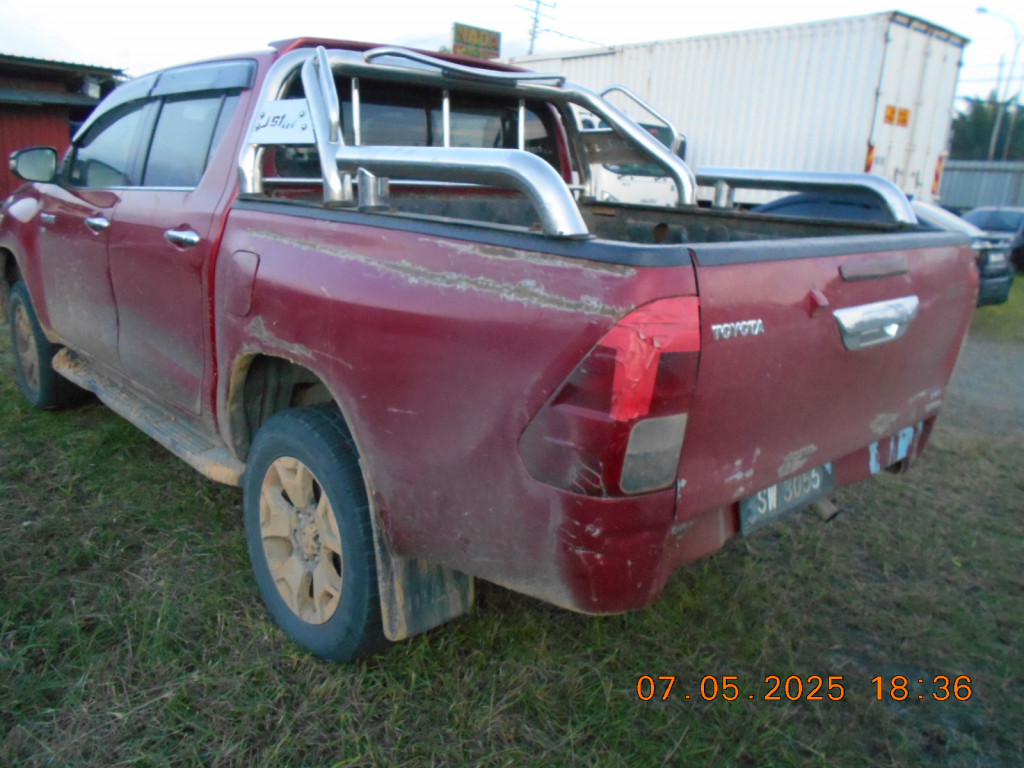 TOYOTA HILUX D/CAB 2.8 L-EDITION AT 4X4