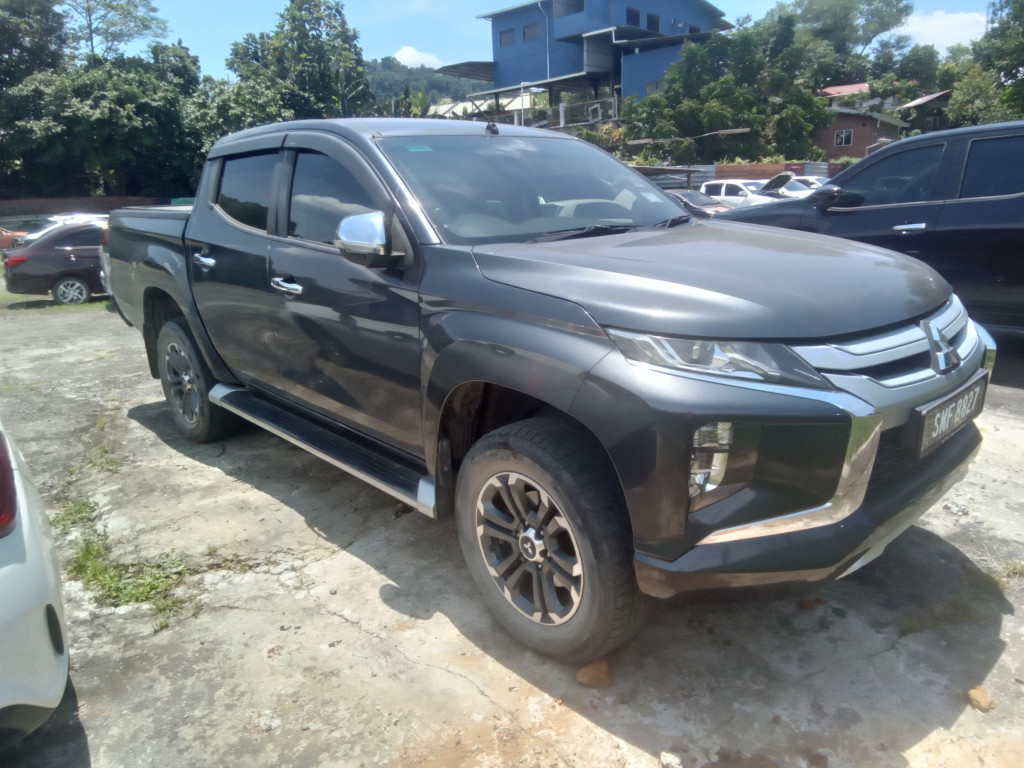 MITSUBISHI TRITON 2.4