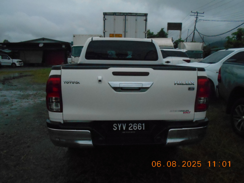 TOYOTA HILUX D/C 2.4G MT 4X4