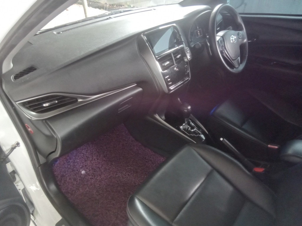 TOYOTA VIOS 1.5G (AT)