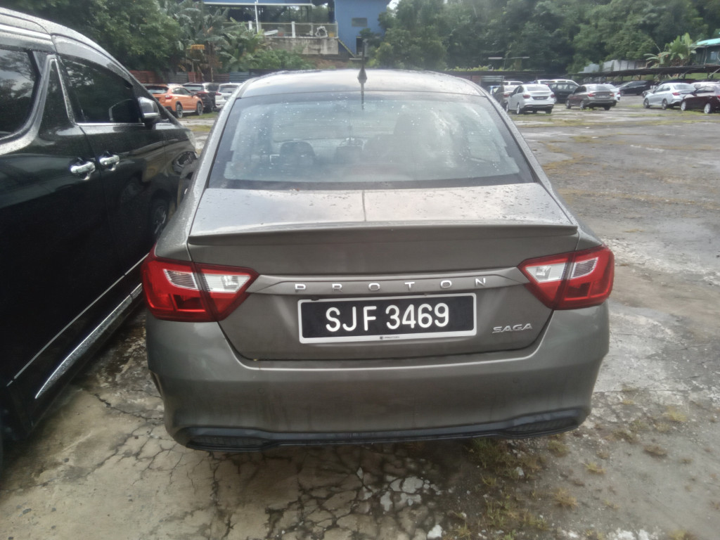 PROTON SAGA 1.3 PREMIUM AT