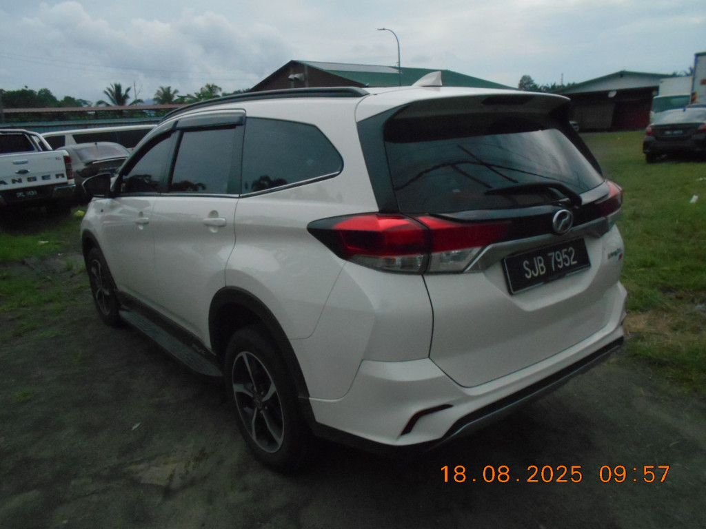 PERODUA ARUZ 1.5 AV (AT)