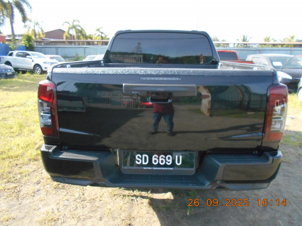 MITSUBISHI TRITON 2.4