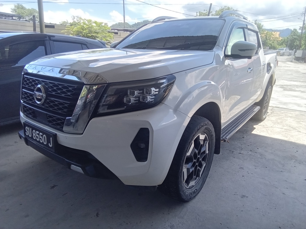 NISSAN NAVARA 2.5