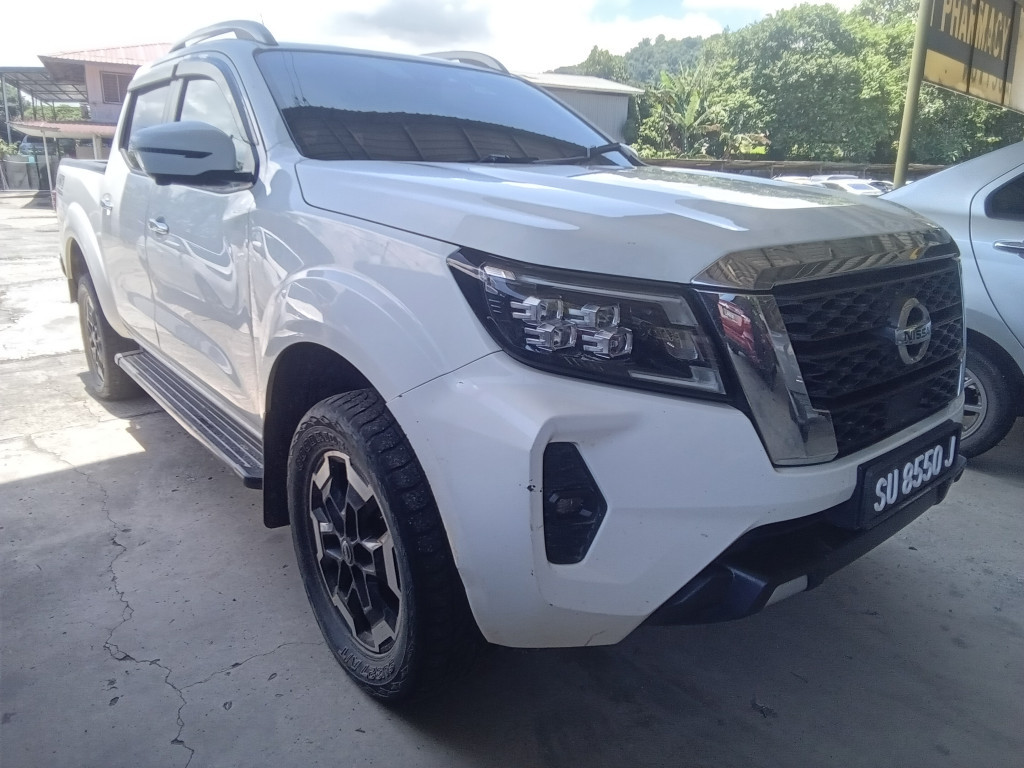 NISSAN NAVARA 2.5