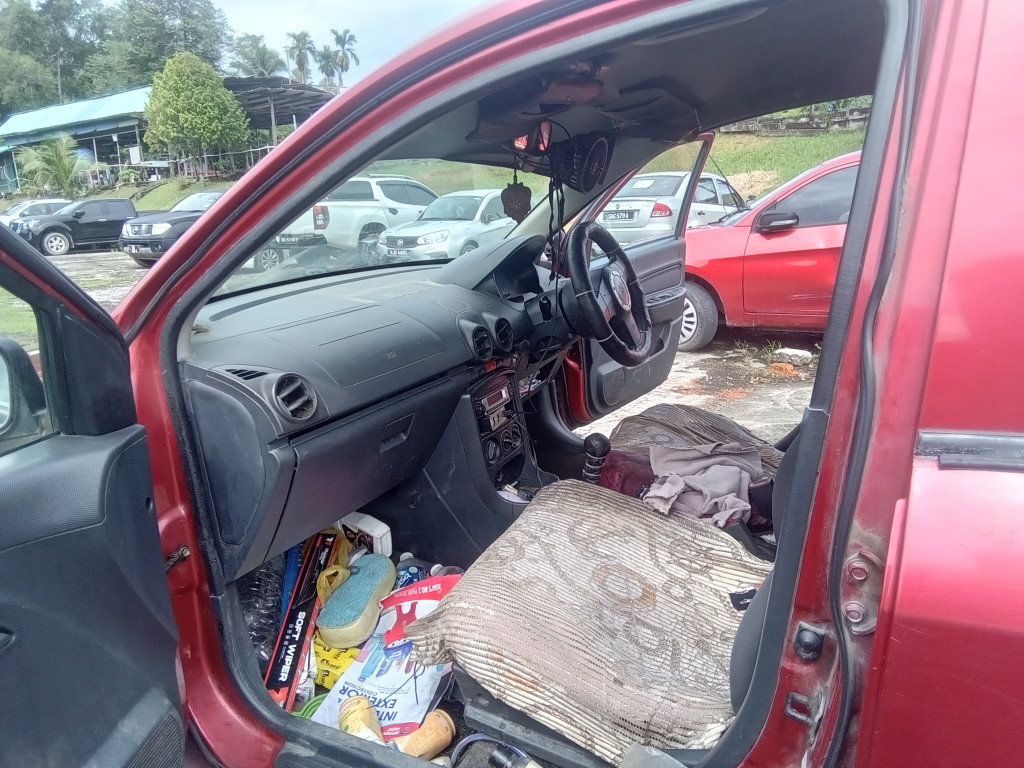 PROTON SAGA 1.3 CVT (MT) PLUS