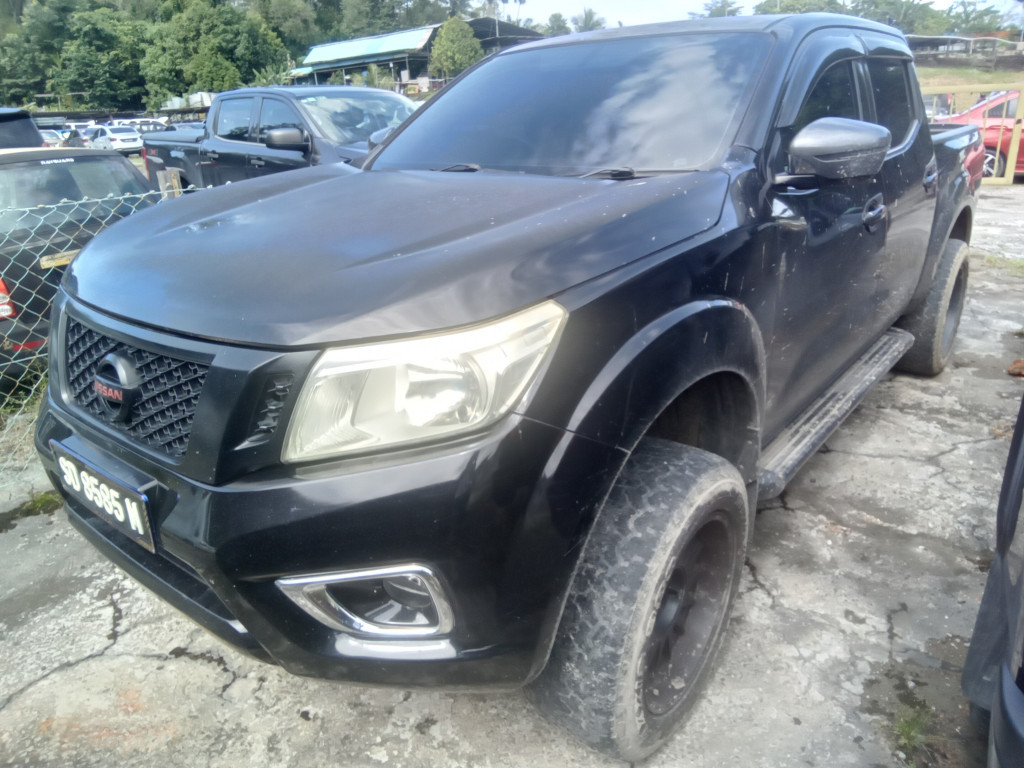 NISSAN NAVARA 2.5