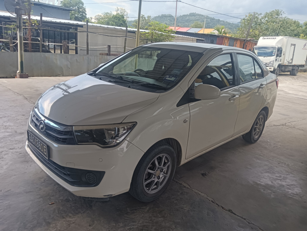 PERODUA BEZZA - 1000 G (AUTO)
