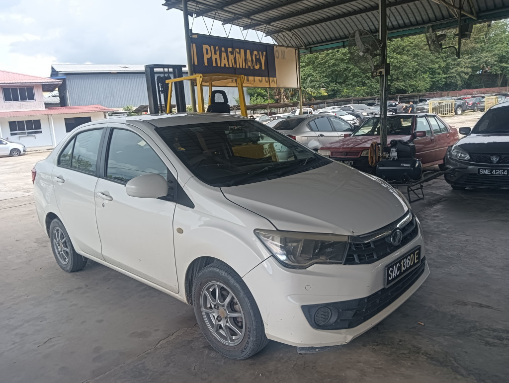 PERODUA BEZZA - 1000 G (AUTO)