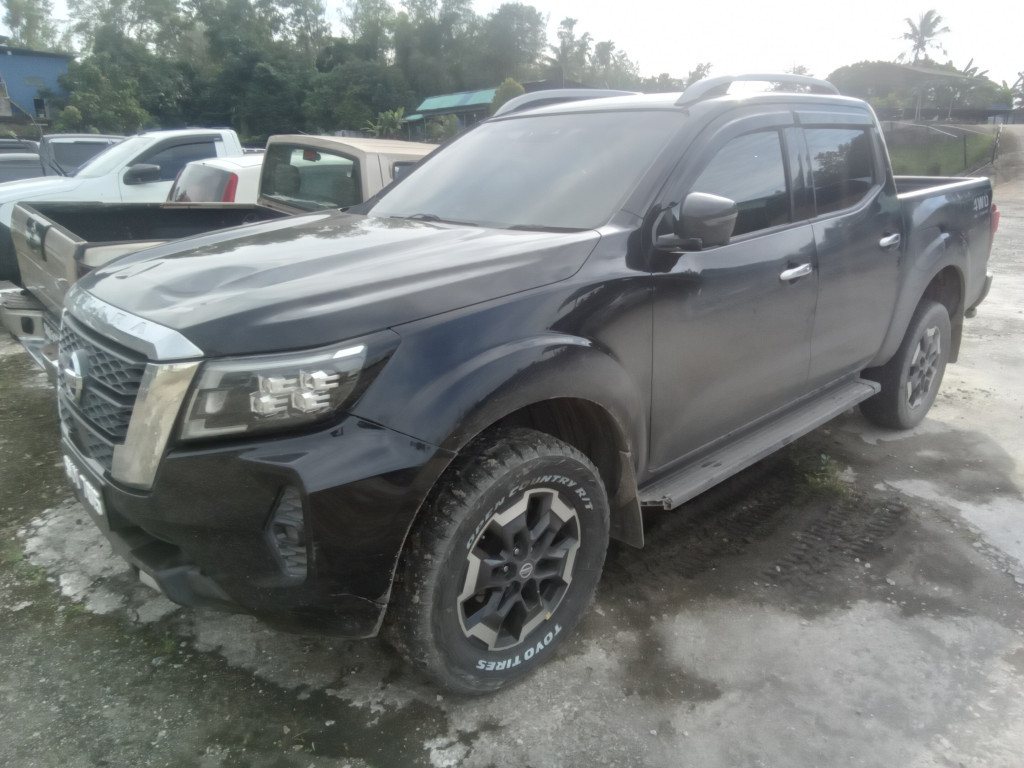 NISSAN NAVARA 2.5
