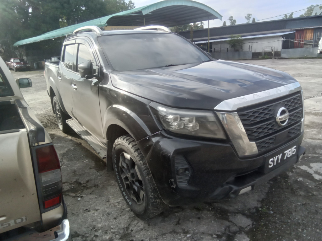 NISSAN NAVARA 2.5